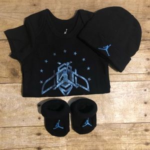 NWOT Nike Jordan 3 Pieces Set